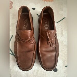 Tod's Men's Tan Leather Slip-On‎ Loafers Sz 8 Good used condition